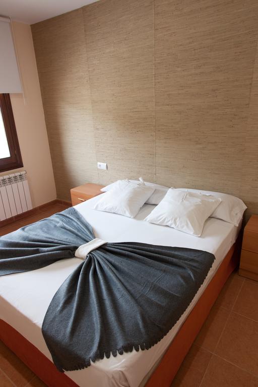Apartamentos Rio Guadalaviar อัลบาร์ราซิน ภายนอก รูปภาพ
