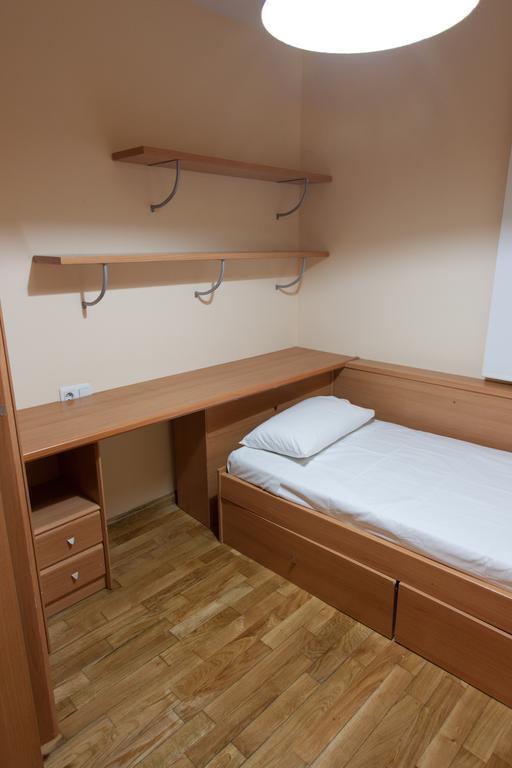 Apartamentos Rio Guadalaviar อัลบาร์ราซิน ภายนอก รูปภาพ